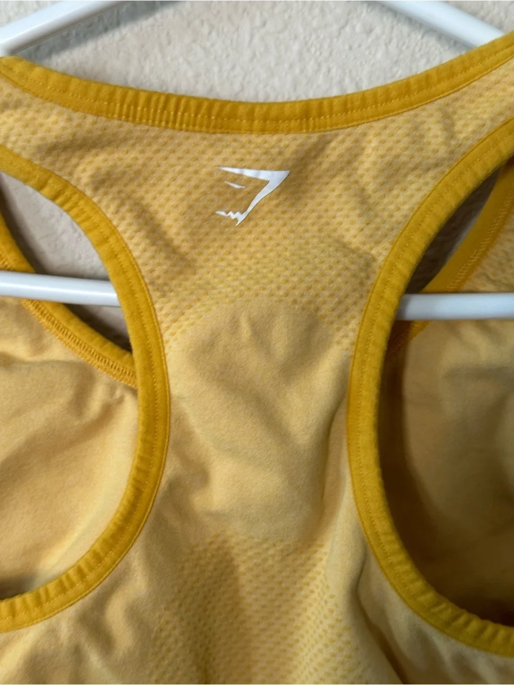 Gymshark Yellow Seamless Sports Bra - Womens size S/ NWOT 10001